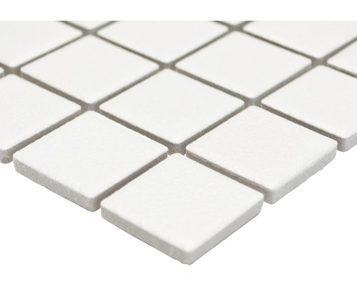 Mosaikfliesen im Diamantmuster