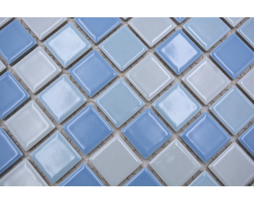 Mosaikfliesen mit quadratischer Form