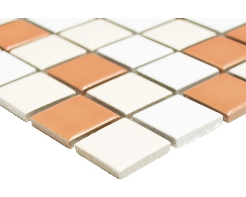 Mosaïque avec des pierres carrées