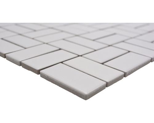 Mosaïque de carreaux en motif de chevrons