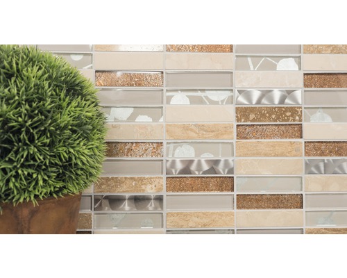 Dekorative Mosaikfliese aus Glas und Stein im Querformat