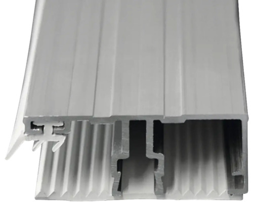 Profilé de bord Gutta en alu avec barre en caoutchouc souple pour plaques alvéolaires de 16 mm L = 3000 mm Profilé de bord Gutta en alu avec barre en caoutchouc souple pour plaques alvéolaires de 16 mm L = 3000 mm
