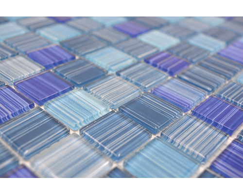 Mosaikfliesen aus Glas in quadratischer Form
