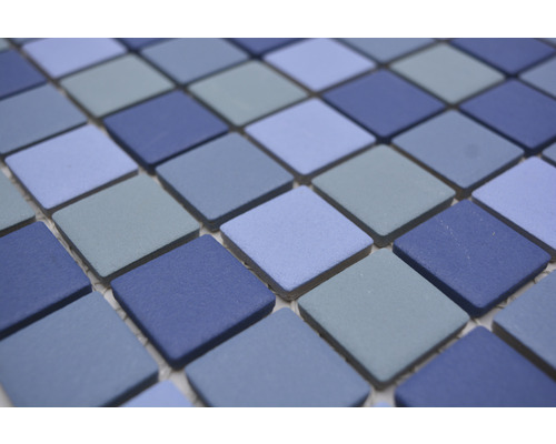 Nahaufnahme von Mosaikfliesen