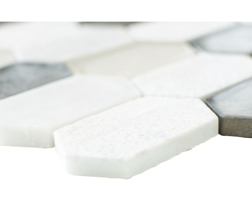 Gros plan de carreaux de mosaïque oblongs