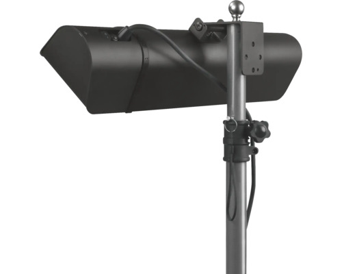 Strahler montiert an einer Stange für den Außenbereich