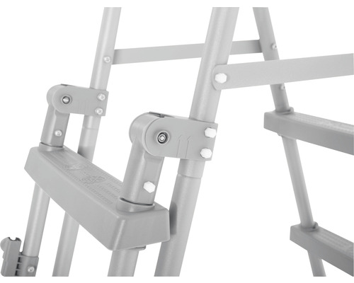 Detail einer grauen Leiter mit Stufen und Gelenken