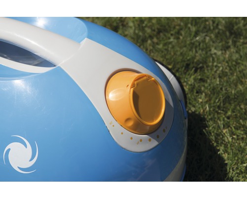 Gros plan d''un aspirateur de piscine avec bouton de réglage