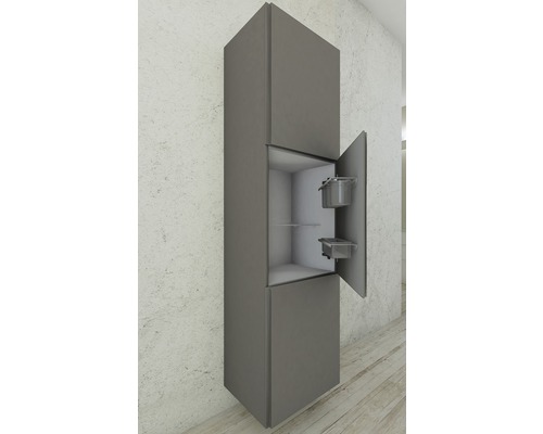 Grauer Hochschrank mit offener Tür und Regalen