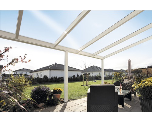 Pergola avec mobilier de jardin sur terrasse