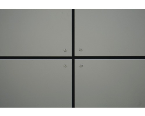 Fassadenplatten mit Schrauben