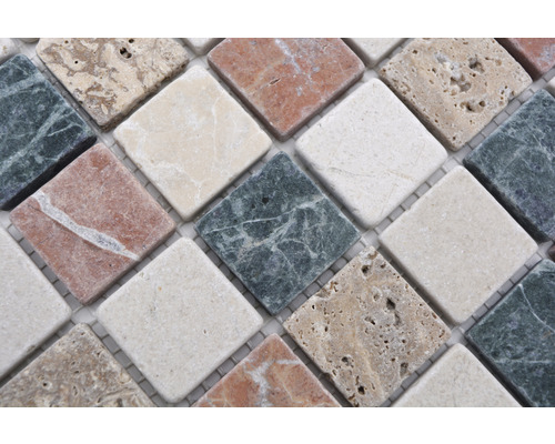 Mosaikfliesen aus Naturstein im Format 30 x 30 Zentimeter