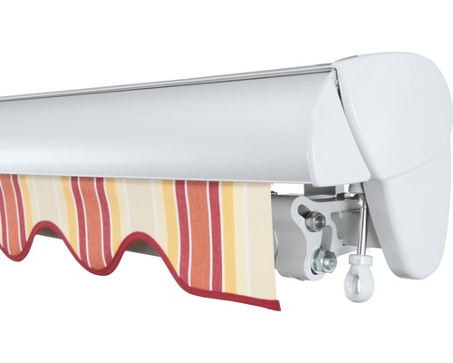 Markise mit Streifenmuster