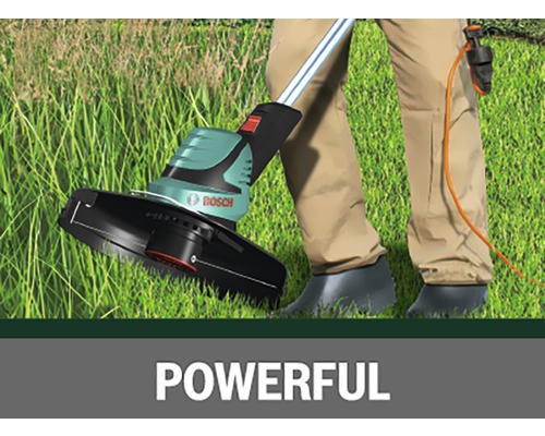 Rasentrimmer im Einsatz mit Bosch Logo