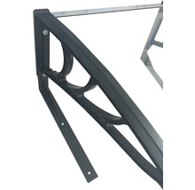 Vue détaillée d''une construction d''auvent de porte avec support