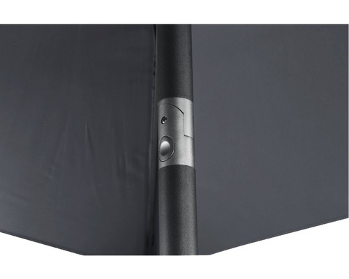 Vue détaillée d''un parasol avec mécanisme d''inclinaison