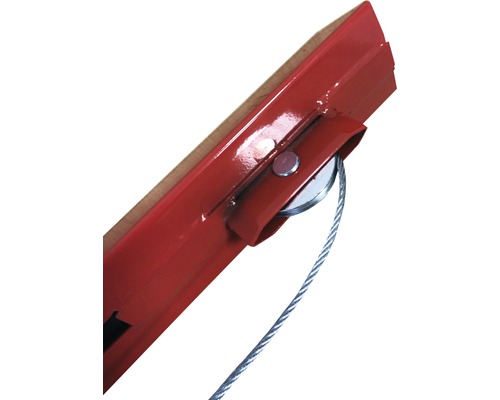 Vue détaillée d''une scie à pierre avec cadre en métal et câble métallique