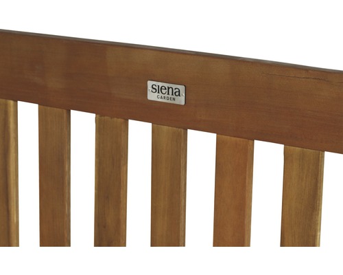 Detailansicht eines Gartenmöbels aus Holz mit dem Siena Garden Logo.