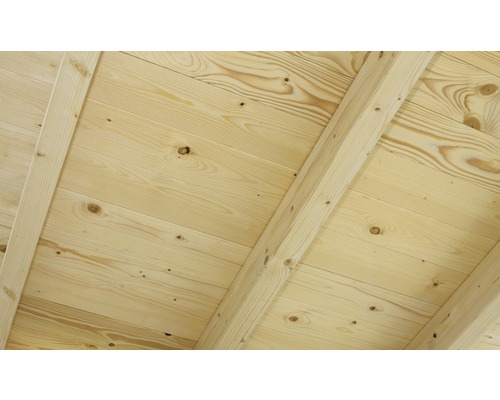 Plafond en bois avec panneaux et poutres en bois