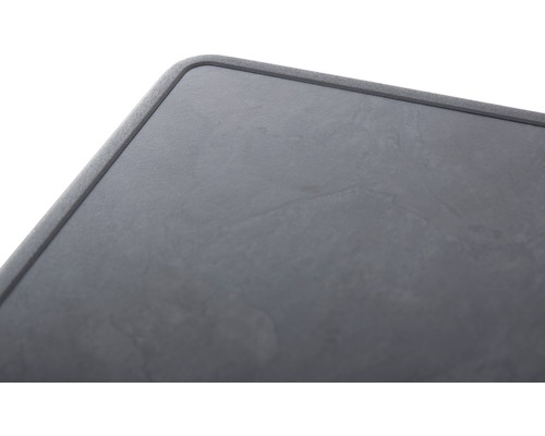 Detailansicht einer Tischplatte mit abgerundeten Kanten