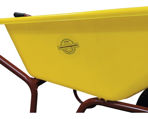 Detailansicht einer gelben Schubkarre mit dem Siegel ''Lebensmittelgerecht''.