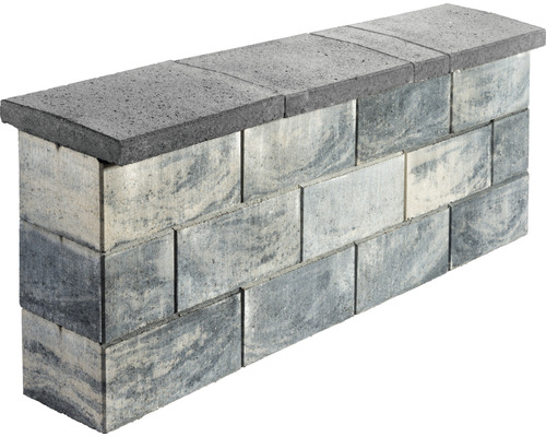 Mur en blocs de béton avec couverture