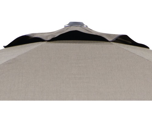 Detailansicht des oberen Teils eines Sonnenschirms