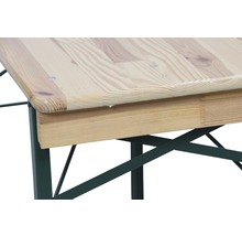 Vue détaillée d''une table de brasserie avec plateau en bois et structure métallique