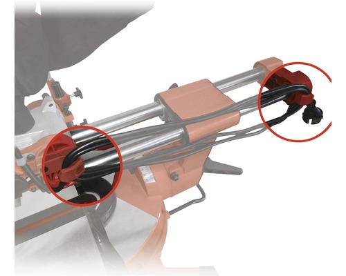 Vue détaillée d''une scie à onglet avec fixation de câble