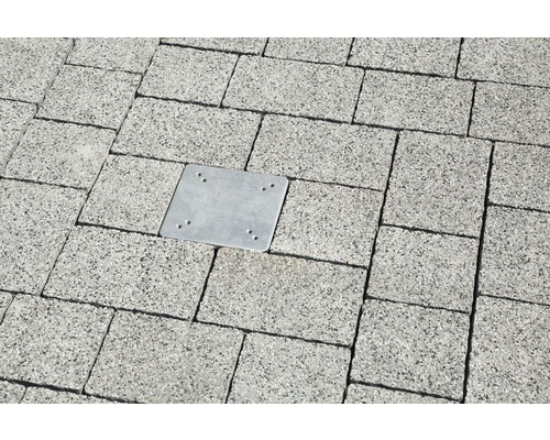Ancrage au sol universel à sceller dans le béton ou enterrer 16 x 16 cm zingué Ancrage au sol universel à sceller dans le béton ou enterrer 16 x 16 cm zingué