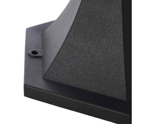 Detailansicht einer Sockelleuchte