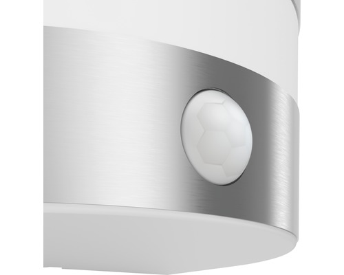Gros plan d''une lampe blanche avec détecteur de mouvement.