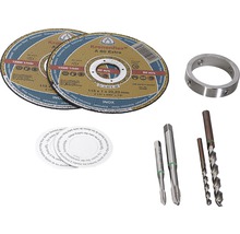 Zwei Trennscheiben, ein Metallring, Gewindebohrer und Spiralbohrer.