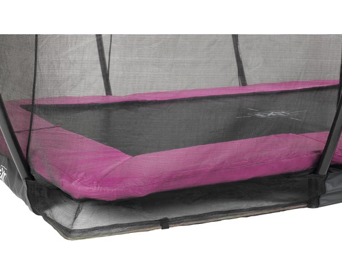 Vue détaillée d''un trampoline avec filet de sécurité et rembourrage du cadre