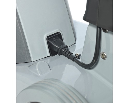 Stromkabel an einem Reinigungsgerät