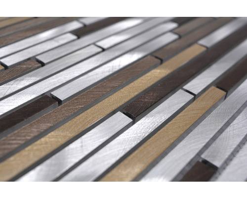 Mosaikfliese aus Metall und Holz