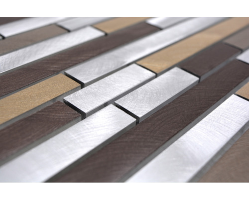 Mosaikfliesen aus Metall und Holz