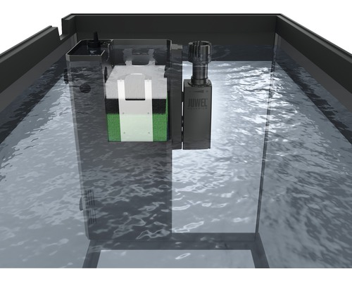 Filtre interne d''aquarium dans l''eau