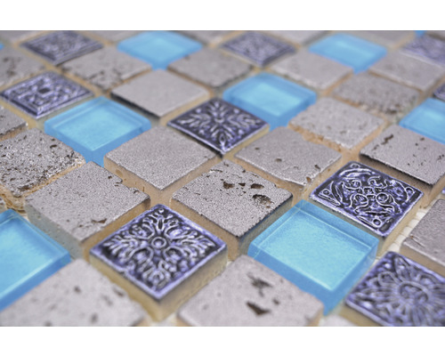 Mosaïque en verre et pierre pour mur et sol