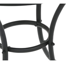 Detailaufnahme des Untergestells eines Tisches aus Metall