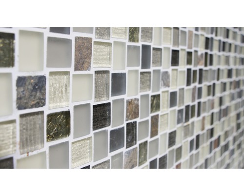 Quadratische Mosaikfliesen für die Wand