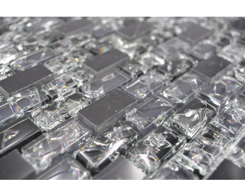 Mosaïque en verre et en pierre