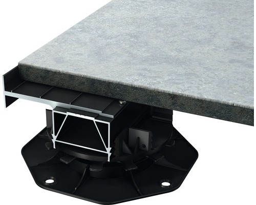 Dalles de terrasse sur plots avec profilé en aluminium