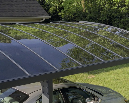 Abri de voiture avec toit transparent et voiture