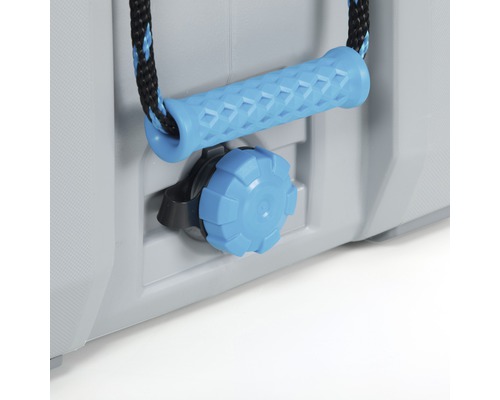 Detailansicht einer Kühlbox mit Griff und Ablassventil