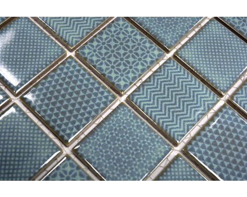 Mosaïque avec différents motifs