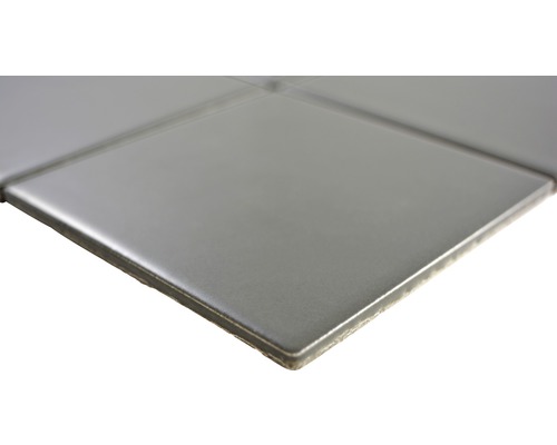 Carreau en céramique