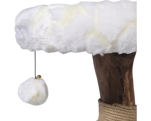 Detailansicht eines Katzenkratzbaums mit Plüschbezug, Sisal und Spielzeugball