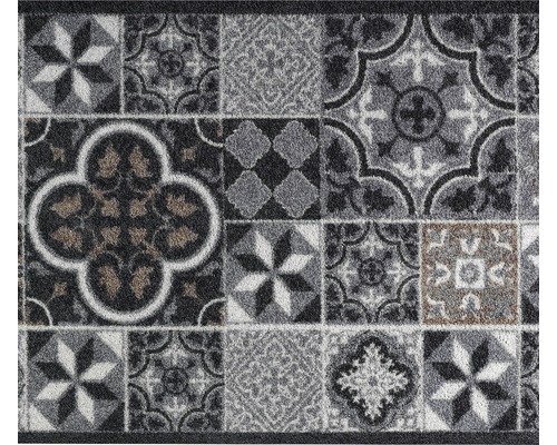 Fußmatte mit Fliesenmuster