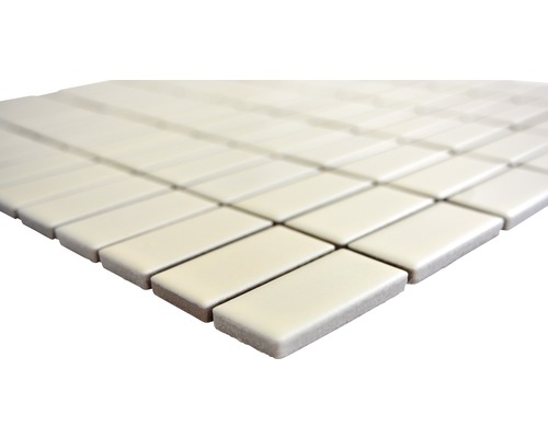 Carreaux de mosaïque en céramique, disposés en rectangle